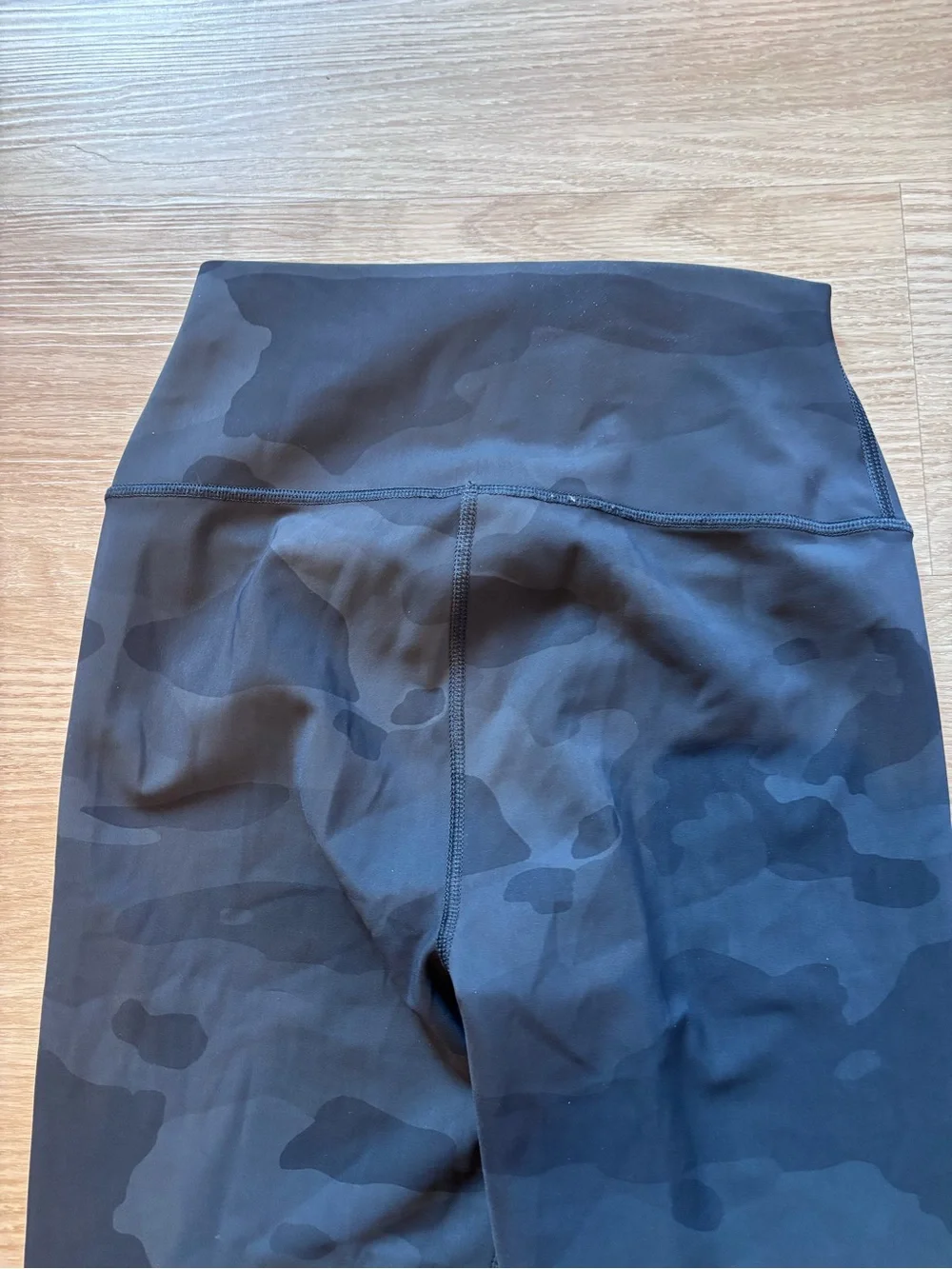 Alo Yoga Women’s S High-Waist Camo Vapor Legging Black Gray Yoga